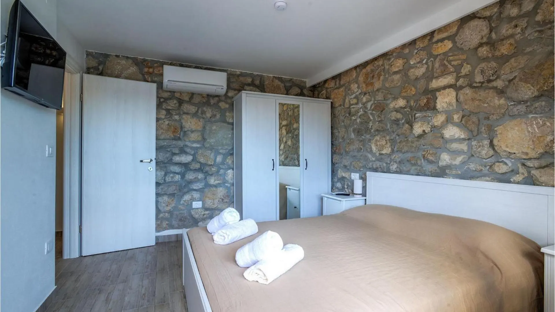 Holiday home Villa Vele Skale Jadranovo