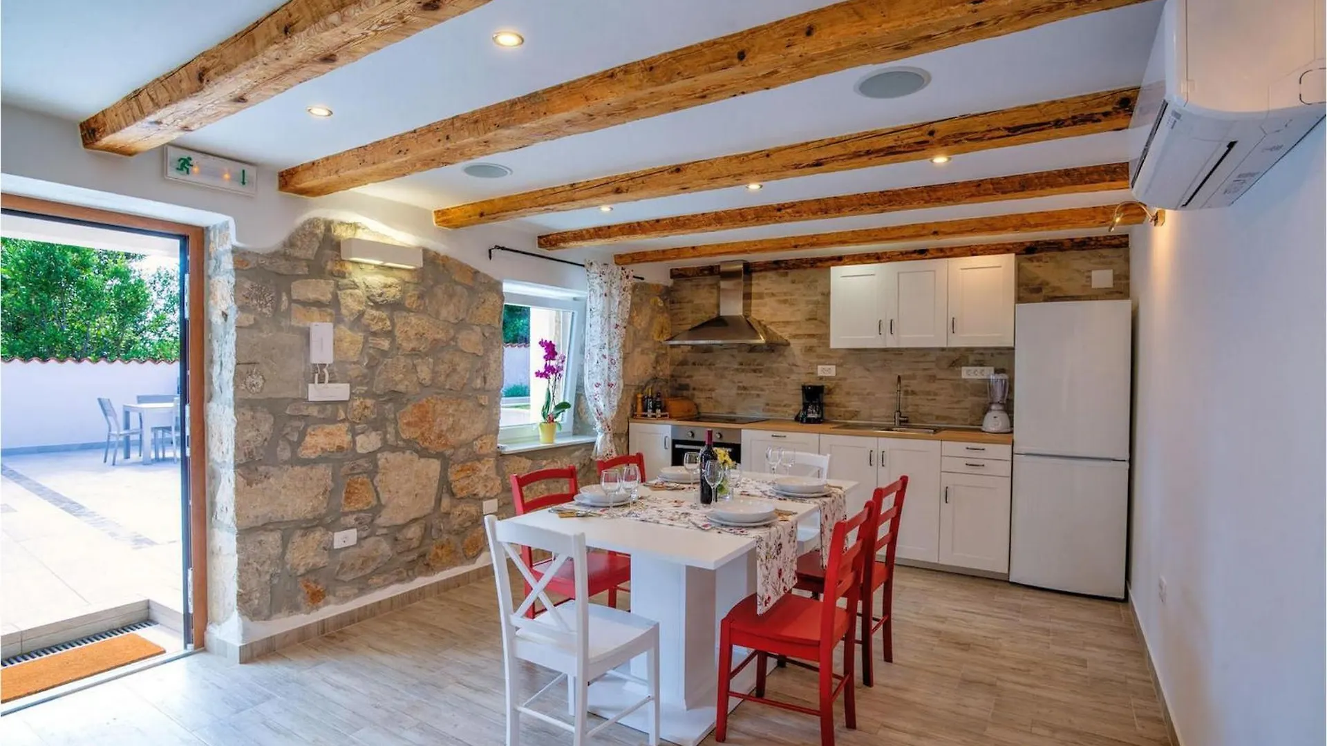 Villa Vele Skale Jadranovo 0*,