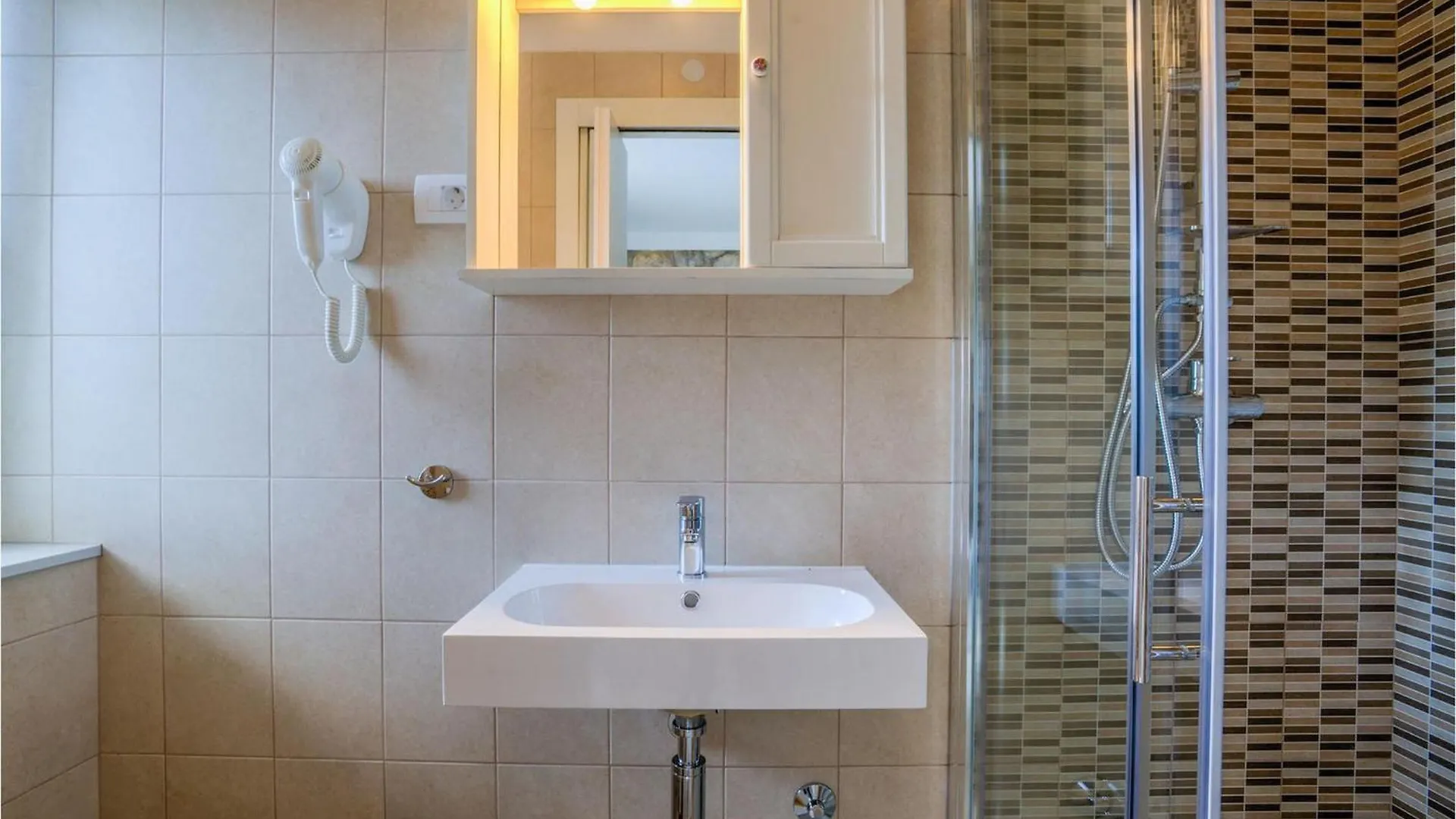 Villa Vele Skale Jadranovo Croatia
