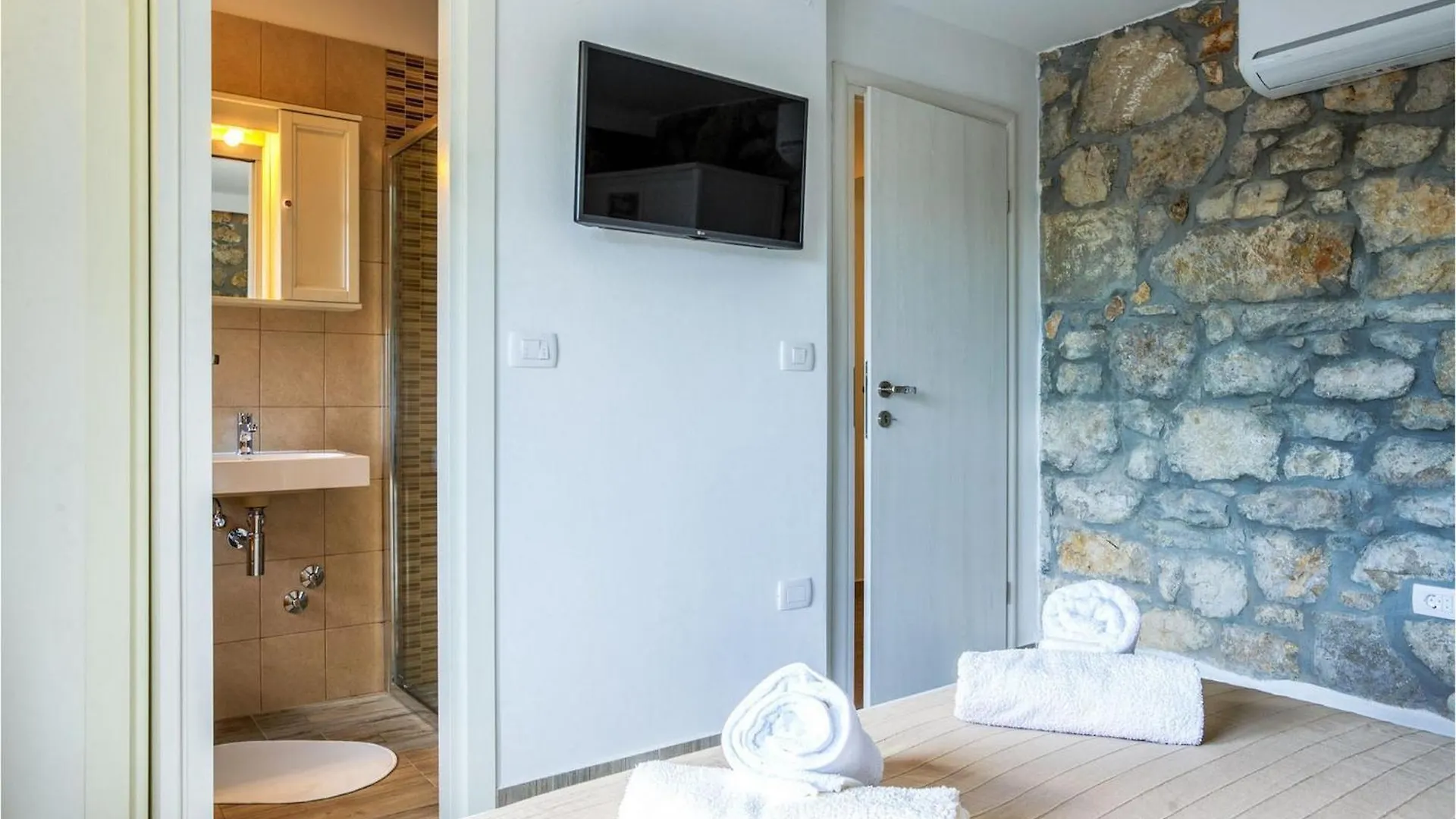 Villa Vele Skale Jadranovo