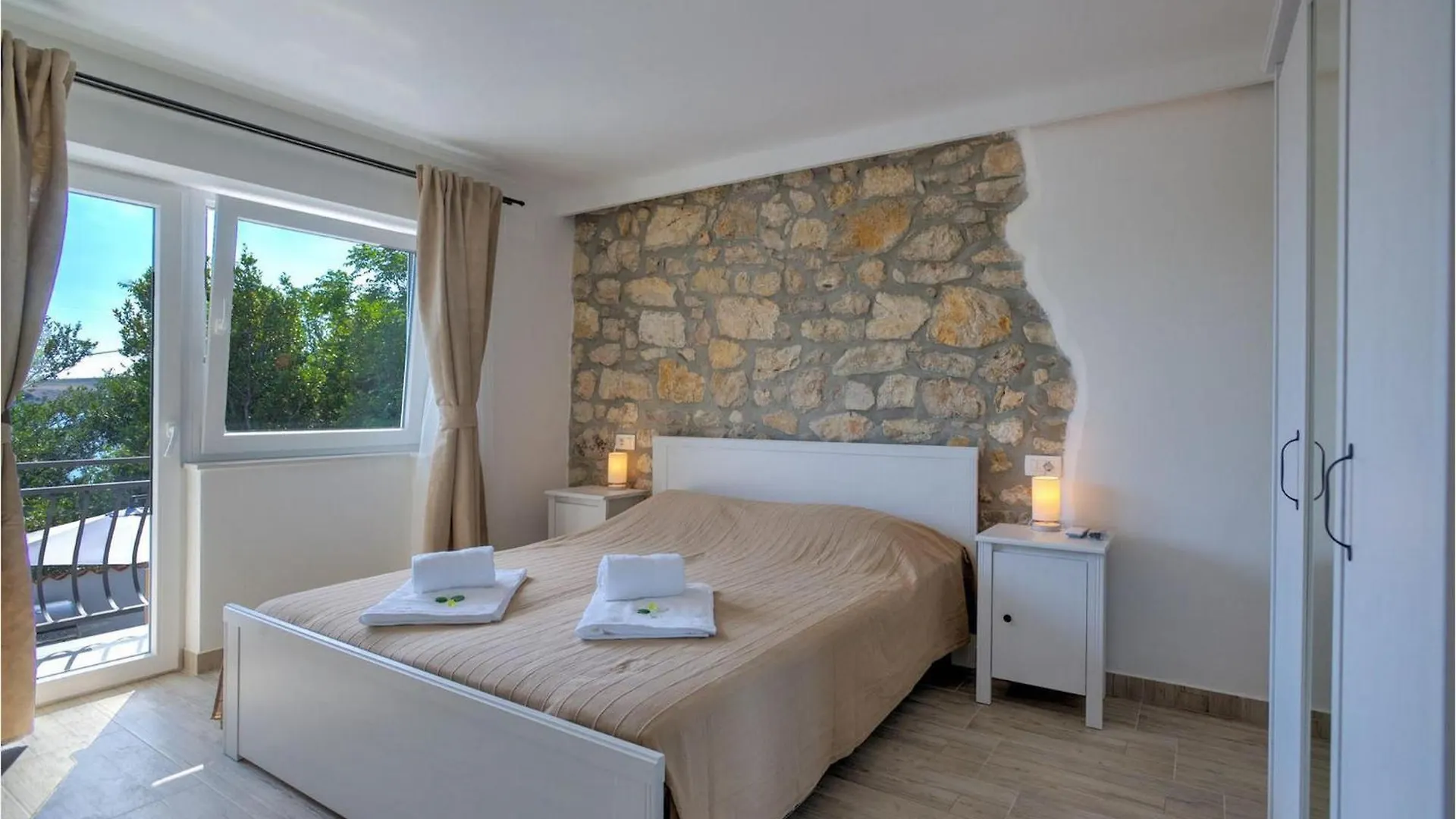 Villa Vele Skale Jadranovo 0*,